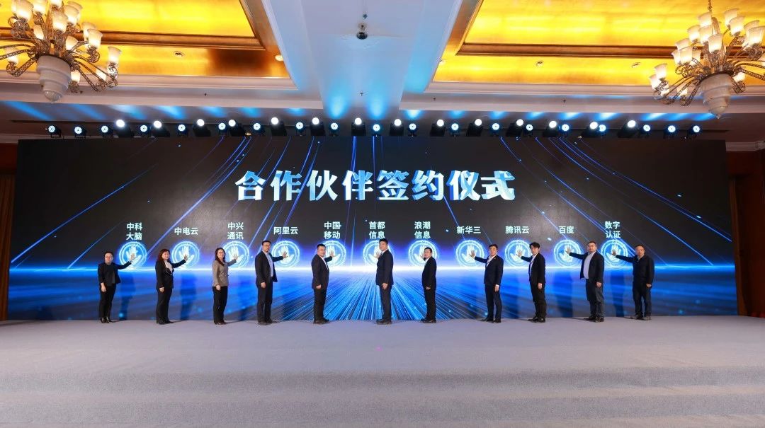 1736736006872476.jpg 7cf99a06fffc56c2c94f12879d725b41.jpg