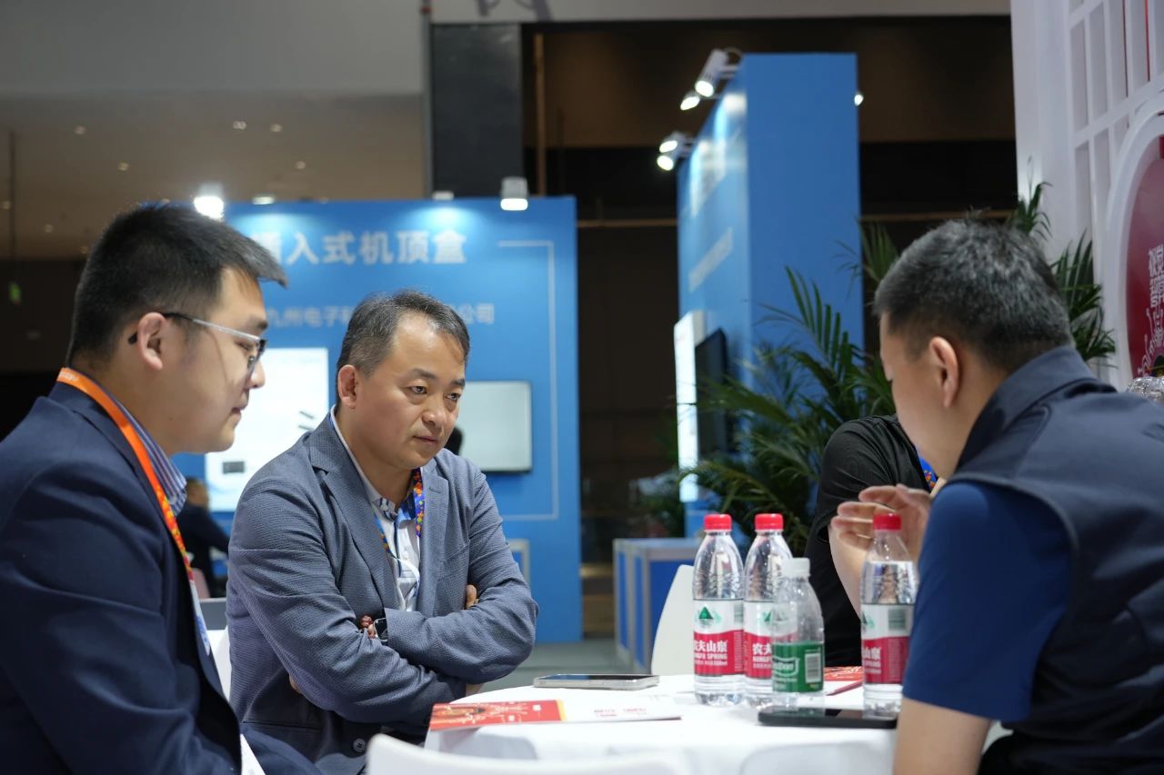 1745401663703169.jpg a4f915158ce82bd8f7b6ae193a5a9ed9.jpg